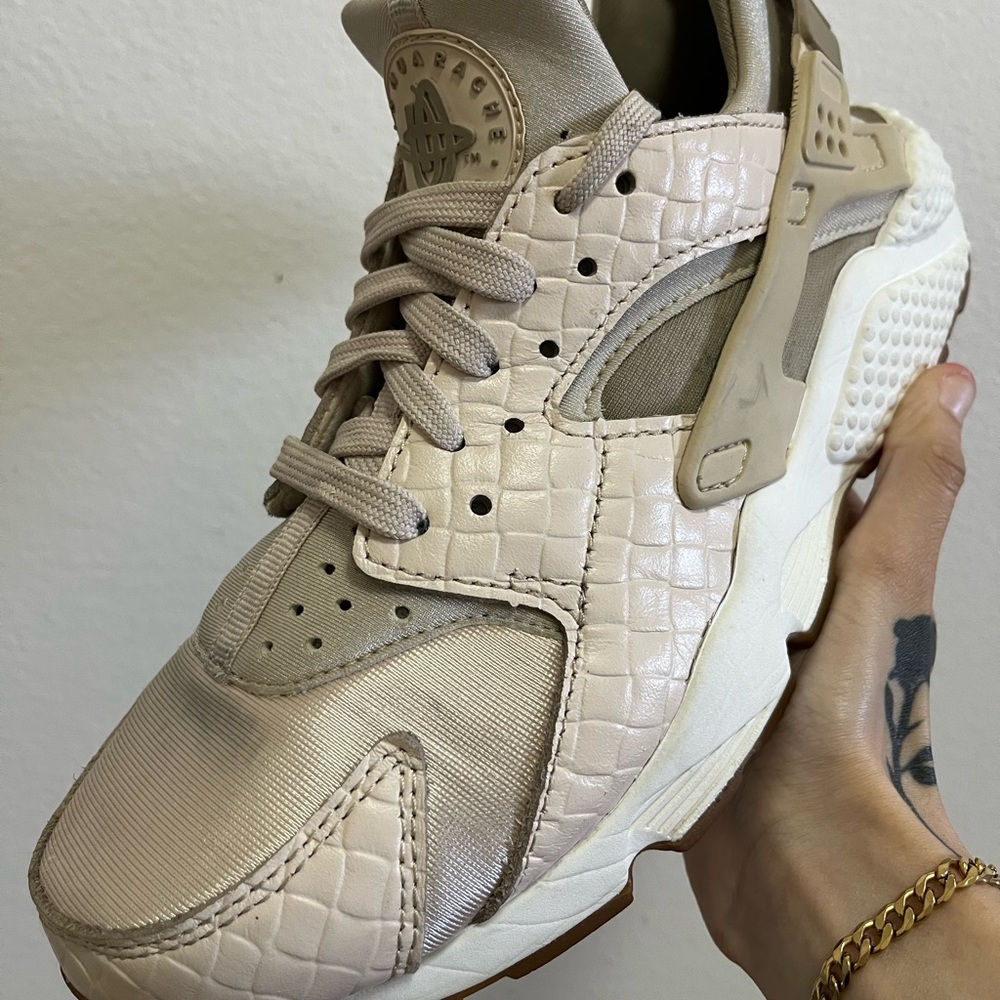 Wmns Air Huarache Run Premium ‘Oatmeal’